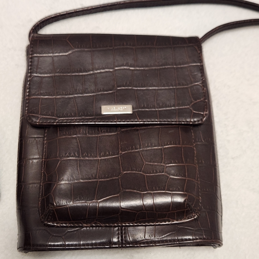 ⭐️ Nine West Dark Brown Faux Alligator Crossbody Bag with Matching Wallet - Picture 2 of 10